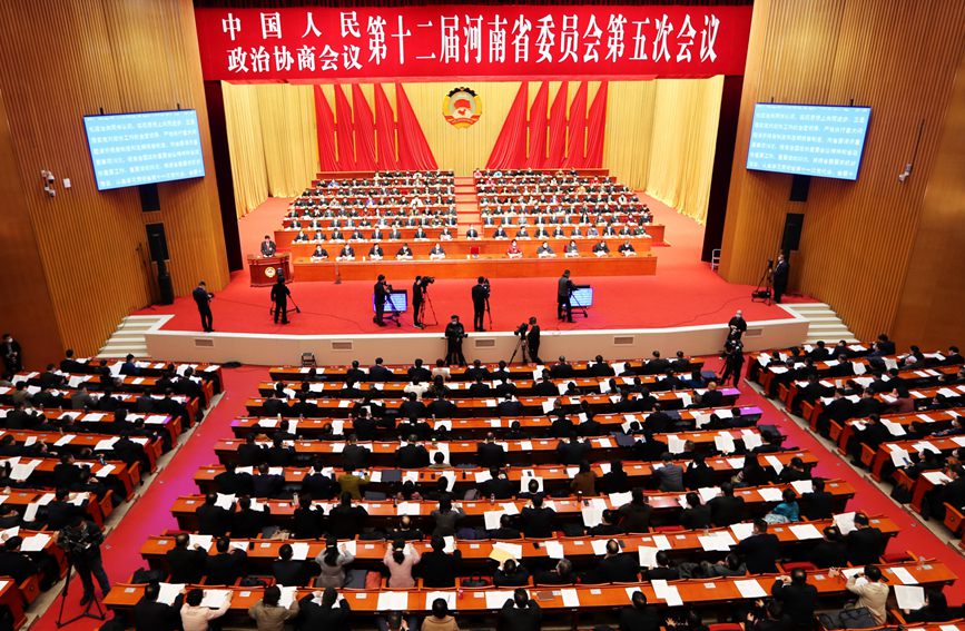 开幕大会现场。王宇摄