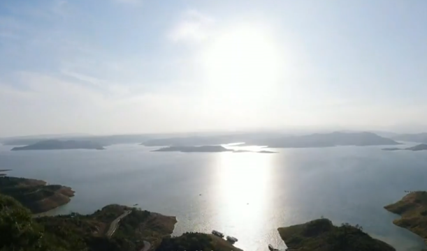 黄河人家黄河情 好风景挣“钱”景