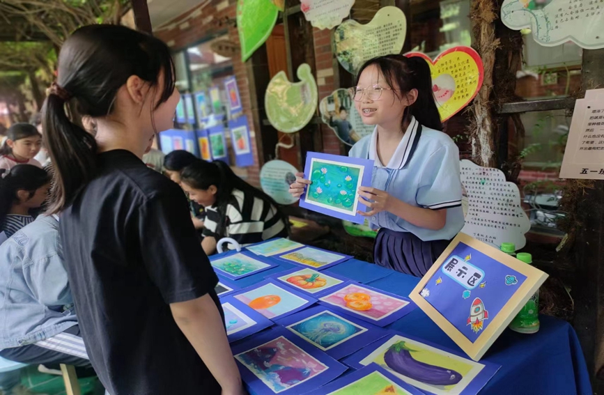 西工區西下池小學油畫棒社團展示