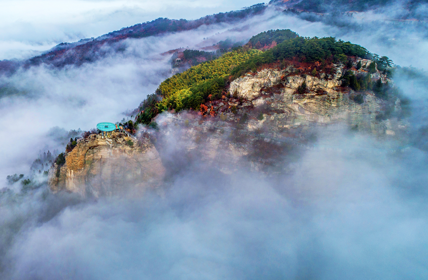 黄柏山狮子峰景区。商城县委宣传部供图