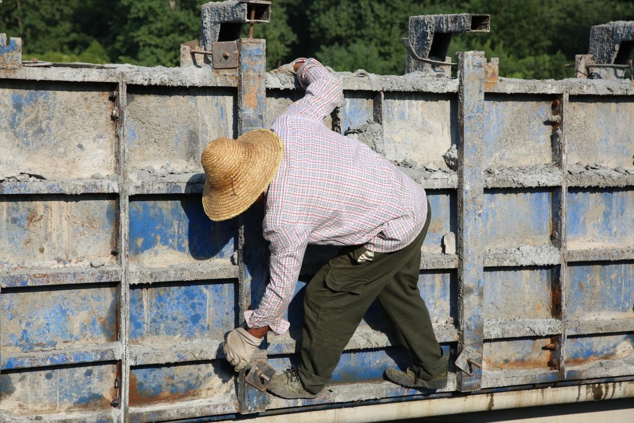 信阳潢川：致敬，高温“烤”验下的坚守！