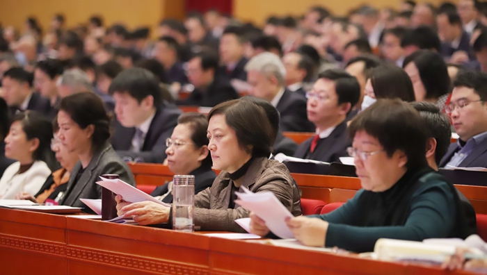 河南省政协十三届三次会议开幕