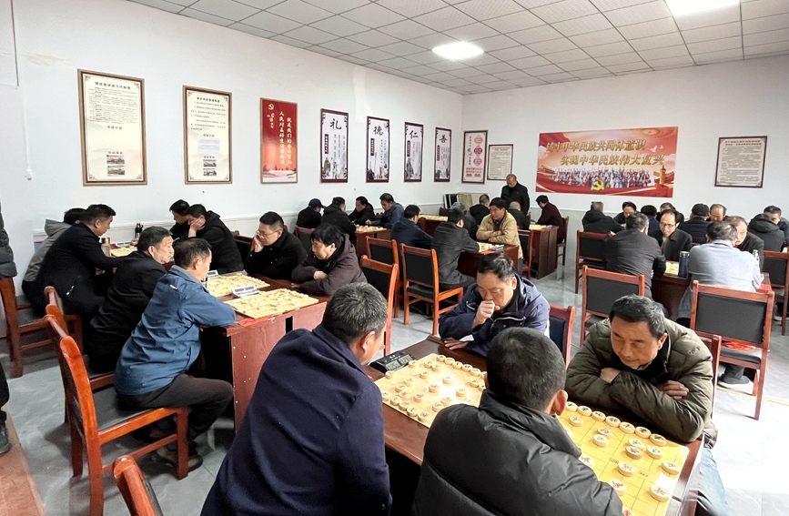 豫西中国象棋冠军争霸赛活动现场。杜佳宇摄