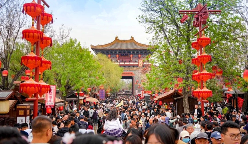 开封清明上河园。河南省文化和旅游厅供图