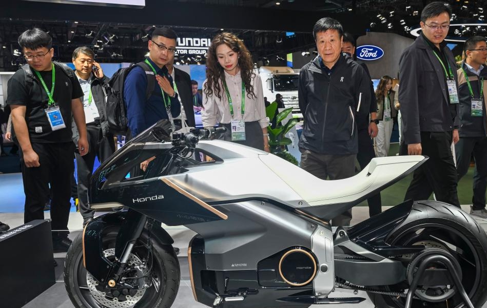 第八届进博会 | 进博会的前沿创新科技