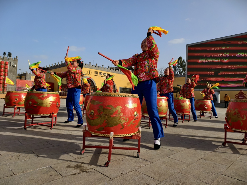 以灯会为媒促文旅共兴。陕州区委宣传部供图