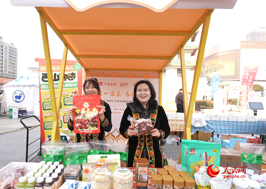 “冰碴驹俐”羊肉备受青睐。人民网记者 尚明桢摄